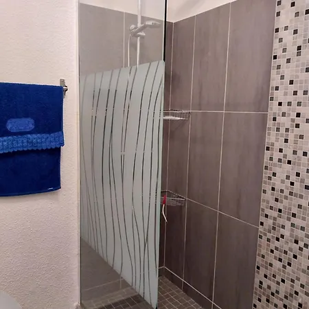 T1 Lavandou La Faviere En Rez De Jardin Bord De Apartment Bormes-les-Mimosas